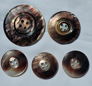 Mixed Lot 5 Vtg Mother of Pearl Buttons Large White Brown Iridescent Wide Rings - Picture 1 of 1