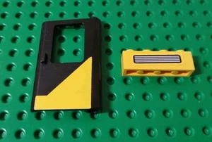 LEGO Technic Model Black Thunder 5542 Train Door 4182pb006 Grille 3010pb343 Only - Picture 1 of 3