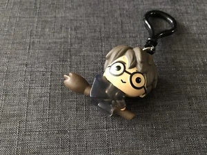 Harry Potter Wizarding World Harry Potter on Broom Bag Tags Keychain Clip - Picture 1 of 4