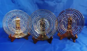 Studio Art Glass Red Swirl Crackle Out-of-Round Design Plates - Set of 3 - Picture 1 of 11