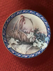 Lena Liu Irises Plate #15315D Fourth Issue In Basket Bouquets - Picture 1 of 2