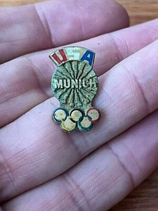 Original UNITED STATES NOC pin badge MUNICH 1972 OLYMPIC GAMES - Picture 1 of 7