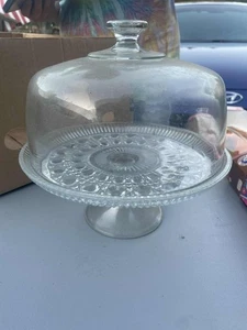 Vintage Federal Pressglas Windsor Standfuß Kuchenplatte Ständer mit Kuppel Abdeckung - Bild 1 von 1