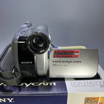 Sony Handycam DCR-HC23 Mini DV Camcorder Silver 20x Optical Zoom - Image 1 of 4