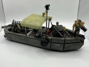 Call Of Duty Mega Bloks Riverboat Raid - Picture 1 of 13