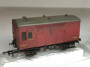 Hornby R6678 # 42513 - LMS Horse Box Wagon - Pro-Weathered - UNBENUTZT Superb - Bild 1 von 9