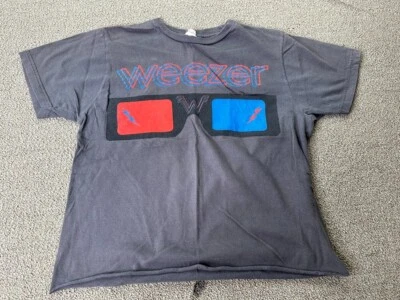 Camiseta Weezer Band CROPPED Tamanho M Cinza Manga Curta Óculos 3D Y2K Tour Antiga - Imagem 1 de 4