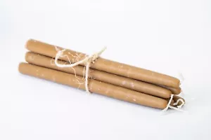 Dinner Candles - Pure Australian Beeswax: 6 of 25x1.5 cm dinner / taper candles - Picture 1 of 2