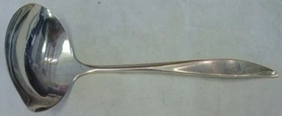 Concha Vivant by Oneida prata esterlina molho 6 3/4" porção - Imagem 1 de 2