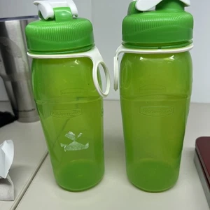 Set di 2 capote in gomma stile Chug 20 once Bottiglie per bevande in plastica - Foto 1 di 6