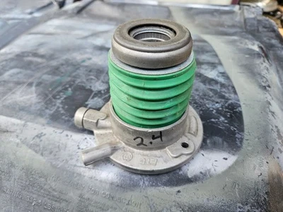 CLUTCH SLAVE CYLINDER for 07-10 SATURN SKY 06-09 PONTIAC SOLSTICE 2.4L - Image 1 of 2