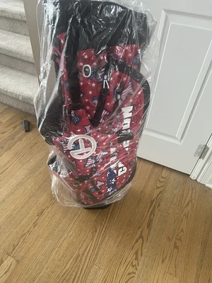 Bolsa de pie Ryder Cup Scotty Cameron Pathfinder 2025 edición equipo local de EE. UU. Foto 1 de 4