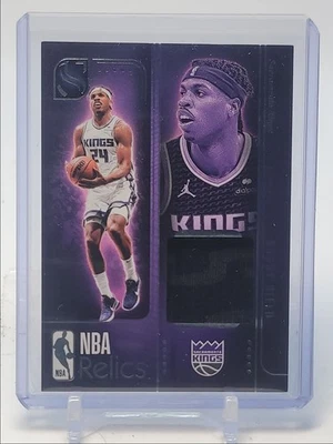 BUDDY HIELD 2024-25 PANINI SILHOUETTE NBA RELÍQUIA JOGO USADO PATCH Q4856 - Imagem 1 de 2