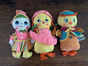 NEU Selten Ostern Knickerbocker Küken, Ente, Hase Plüschtiere 1972 (OA) - Bild 1 von 3