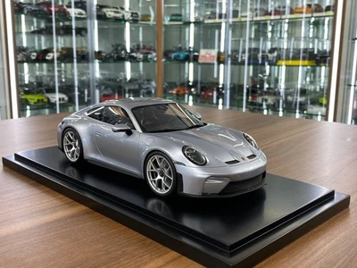 Spark Porsche 911 GT3 Touring 2025 Polarsilver Limited 911 pcs [1/18 Resin] - Image 1 of 4