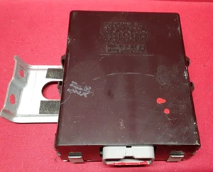 1992 1993 Lexus ES300 / Toyota Camry Cooling Fan Control Module 8925733020 - Picture 1 of 6