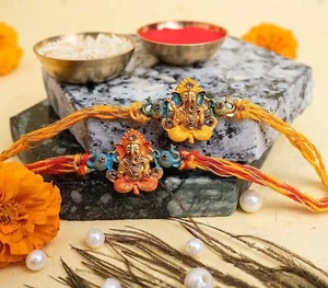Rakhi Combo De 2 Rakhi Para Brother y Bhabhi Set/Premium Ganesh ji rakhi con d - Imagen 1 de 3