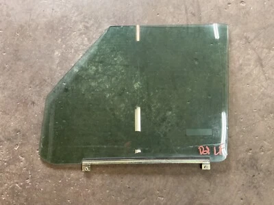 99-04 Land Rover Discovery 2 Left Front Window Door Glass CUB102710 GS9 - Image 1 of 3