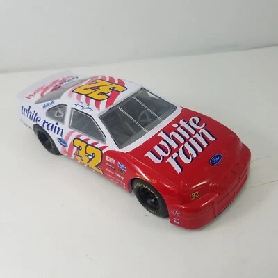 NASCAR 1997 Racing Champions Dale Jarrett #32 White Rain, 1:24 Diecast Stock Car Foto 1 de 4