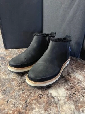 Botines forrados de piel sintética de nobuck engrasados negros TOMS Marlo para mujer 7 resistentes al agua Foto 1 de 4