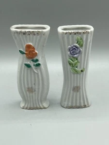 MADE IN JAPAN mini vases, 2 hand-painted, "pleated" w/raised flowers Vintage 4"  - Picture 1 of 8