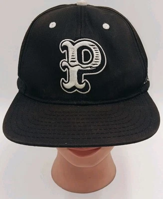 Gorra de béisbol ajustable Philadelphia Phillies MLB. Pink Dolphin Foto 1 de 4