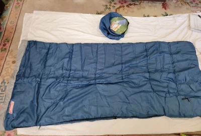 Saco de dormir Coleman Alpine rango confort 40F-60F clima cálido para dormir Foto 1 de 4