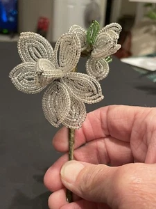 Vintage französische Samen Perlen Blütenknospen mit Blättern Boutonnière Corsage selten - Bild 1 von 9