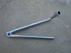 MERCEDES SL 129 300SL 500SL 600SL SL500 TIRE TOOL SOCKET WRENCH 17MM 1295810001 - Picture 1 of 3