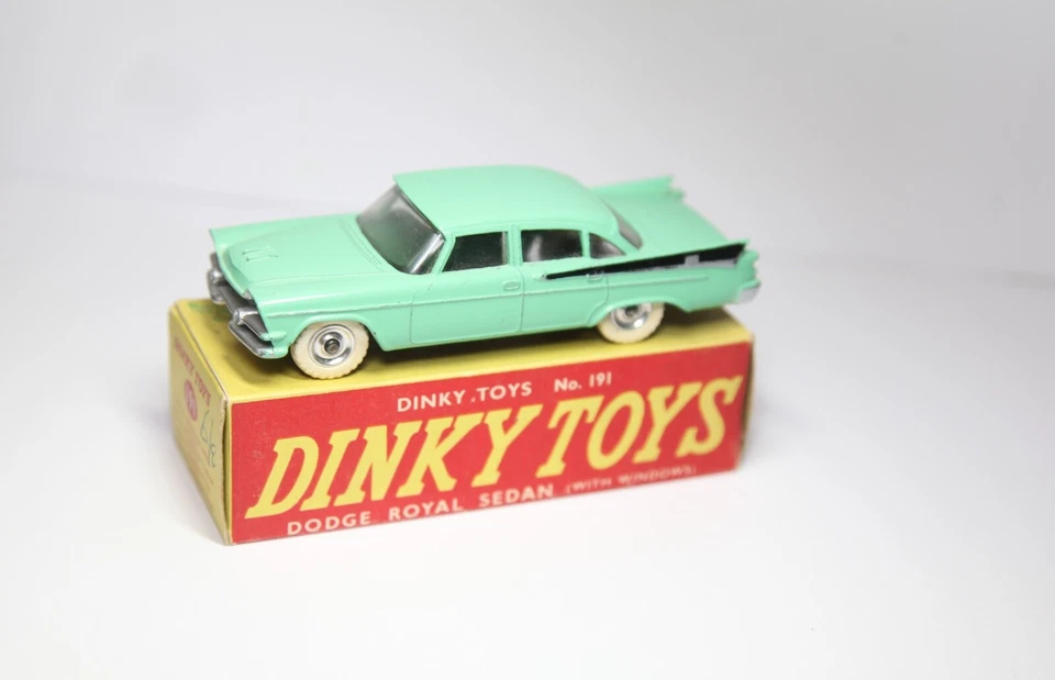 Dinky 191 Dodge Royal Sedan In Original Box - Near Mint Vintage Original Lot 2 — 第 1/4 张图片