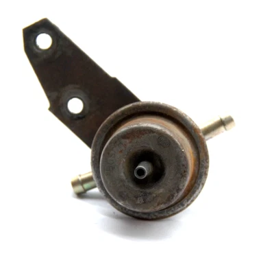FUEL PRESSURE REGULATOR FPR FOR VW TRANSPORTER VANAGON 2.1 83-91 0280160205 - Image 1 of 4