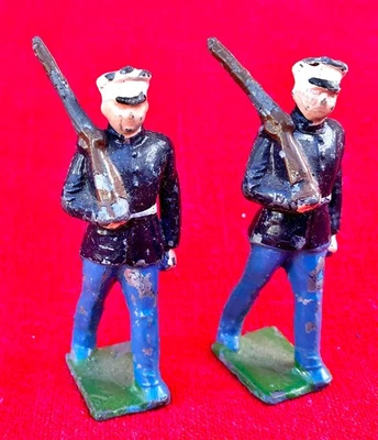 LOTE M3 - 2 MARINES CHERILEA DE COLECCIÓN MARCHANDO EN PENDIENTE  Foto 1 de 4