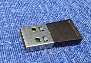 Dongle ricevitore USB Microsoft modello 1461 1461C per mouse ergonomico - OEM originale - Foto 1 di 5