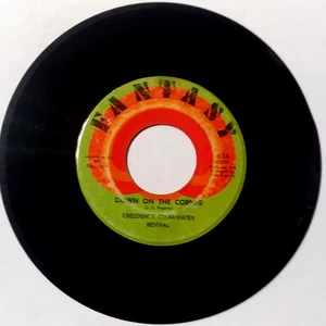 💥CREEDENCE CLEARWATER - Down On The Corner -  45rpm For💥 Display 💥 Crafts💥 - Foto 1 di 4