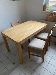 Holzesstisch IKEA 125x75x75cm (lxbxh), hell, gebraucht  + 4 passende Holzstühle - Bild 1 von 2