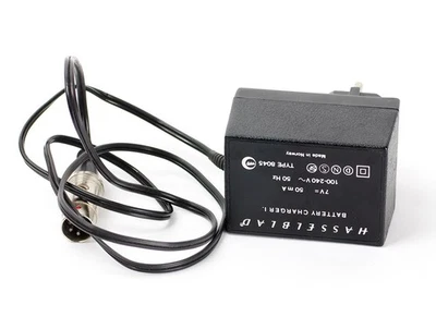 Hasselblad Battery Charger I 7V 50mA 100-240V 50Hz Type 8045 - Image 1 of 3
