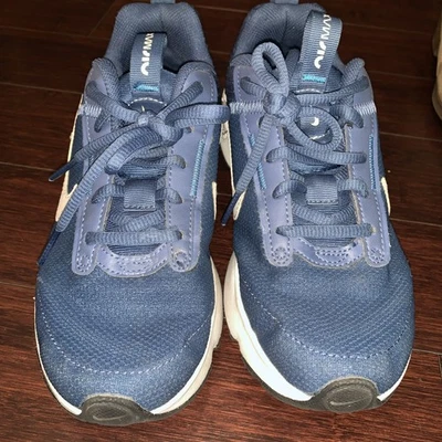 Nike Air Max Intrlk azul juvenil talla 5 azul marino usar una vez Foto 1 de 4