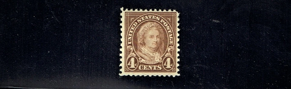 1926-8 U.S. Classic  4c Yel Brown Martha Washington p.11x10 1/2 Sc#636 M/NH/OG^ - Image 1 of 1