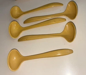 Vintage Tupperware Harvest Gold Mini Ladles Lot of 5 , 5.5” L - Picture 1 of 2