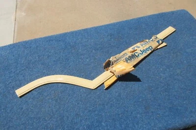 NOS RIGHT REAR DOOR MOLDING Jeep Grand Wagoneer 1989 1988 1987 1986 1985 - Image 1 of 4