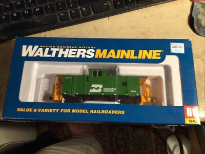 Walthers-International Wide-Vision Caboose - Ready to Run -- Burlington Northern - Image 1 of 2