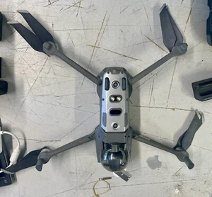 DRONE - L1ZE - MAVIC 2 ENTERPRISE WITH HARD CASE  CLEAR SKY SCREEN - Picture 1 of 14