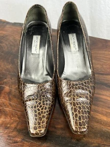 Bruno Magli Made in Italy braune Leder Kroko-Prägung Kitten Heels Größe 8B - Bild 1 von 16