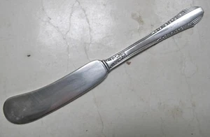 International ENCHANTRESS Sterling Flat Handle Butter Spreader ☞ PRISTINE ☜ - Picture 1 of 3