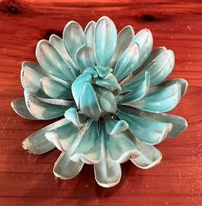 Broche PIN FLOR ESMALTE METAL METAL VINTAGE EXHIBICIÓN 3D pétalos turquesa tono dorado usado - Imagen 1 de 22
