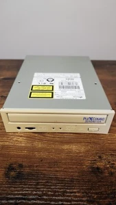 PLEXTOR PX-320A IDE 5.25" Vintage Retro CD-RW/DVD-ROM 20/10/40A-12A - Imagen 1 de 7