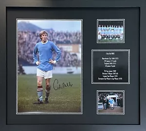 FOTOGRAFÍA DE FÚTBOL DE LA CIUDAD DEL MANCHESTER FIRMADA POR COLIN BELL ENMARCADA VER PRUEBA Y CERTIFICADO DE AUTENTICIDAD - Imagen 1 de 4