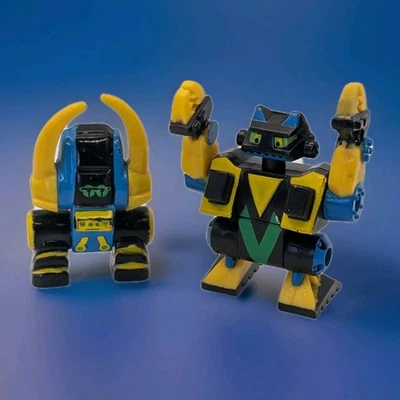 Vintage 1993 Galoob Z-Bots Micro Machines Robot Figures Micro zbots Lot Of 2 - Image 1 of 4