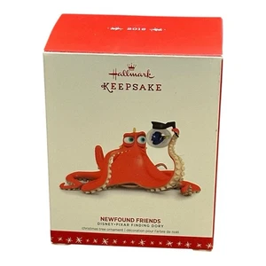 2016 Hallmark Newfound Friends Finding Dory Hank Disney Pixar Keepsake Ornament - Picture 1 of 7