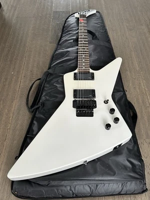 Harley Benton EX-84 Explorer MUY RARA Foto 1 de 4